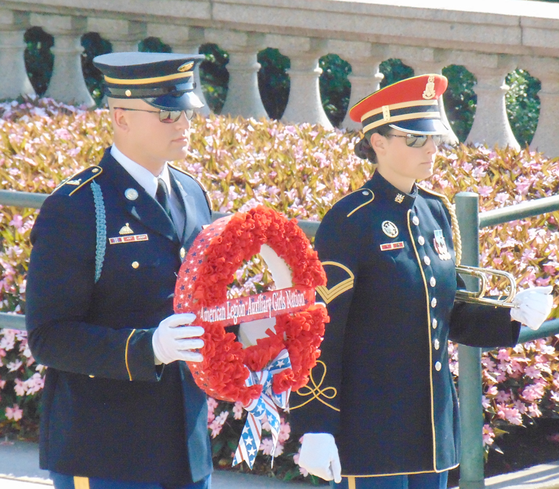 ALA Girls Nation creating wreath of poppies made by women veterans